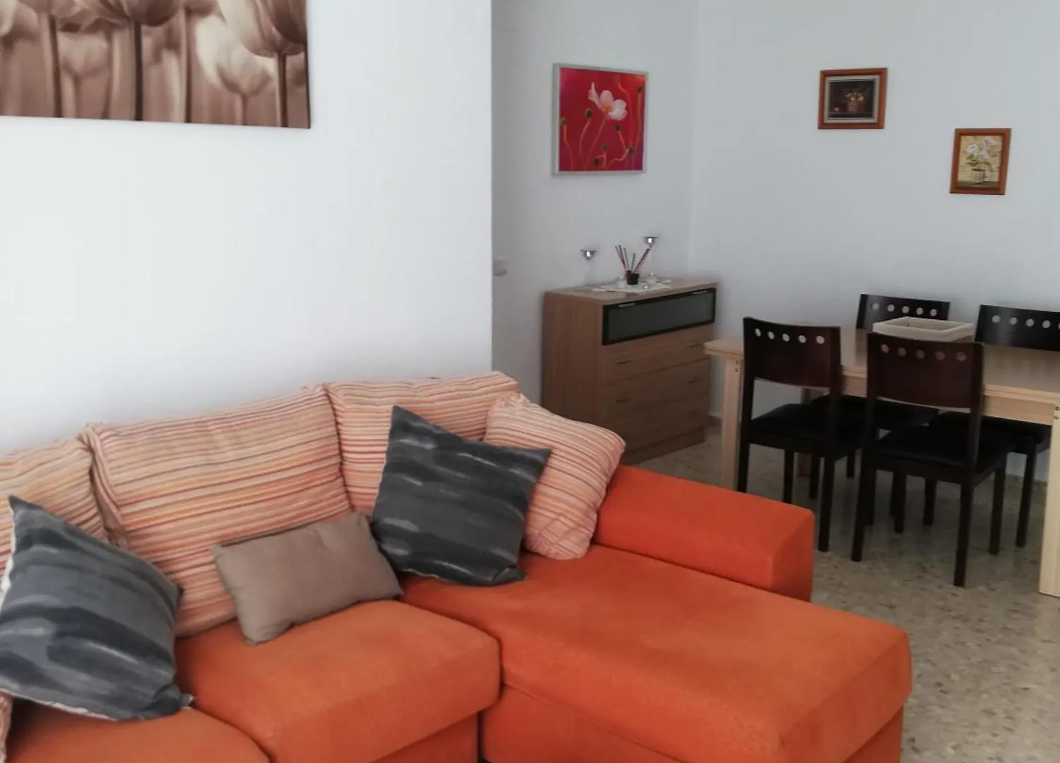 Piso Perla De Cadiz contacts